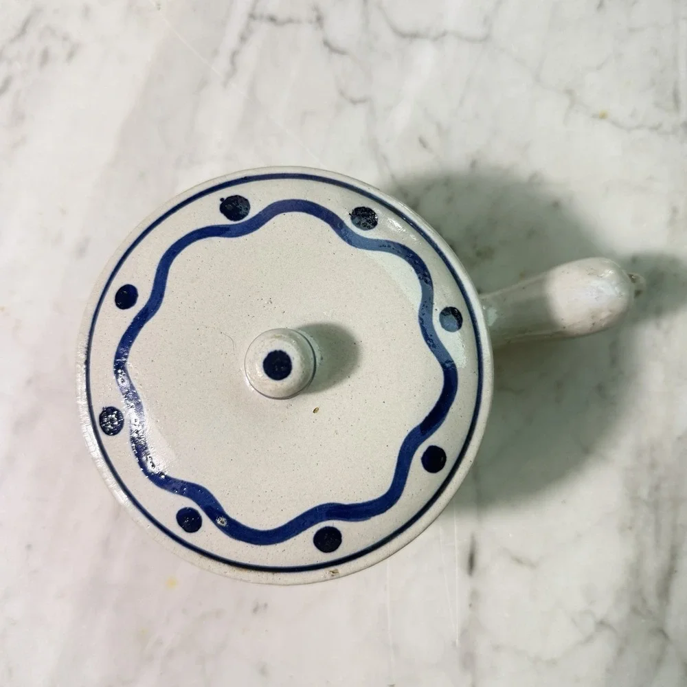 Vintage MCM French Onion‎ Soup Crock / Chili Bowl and Lid Ceramic Blue & White